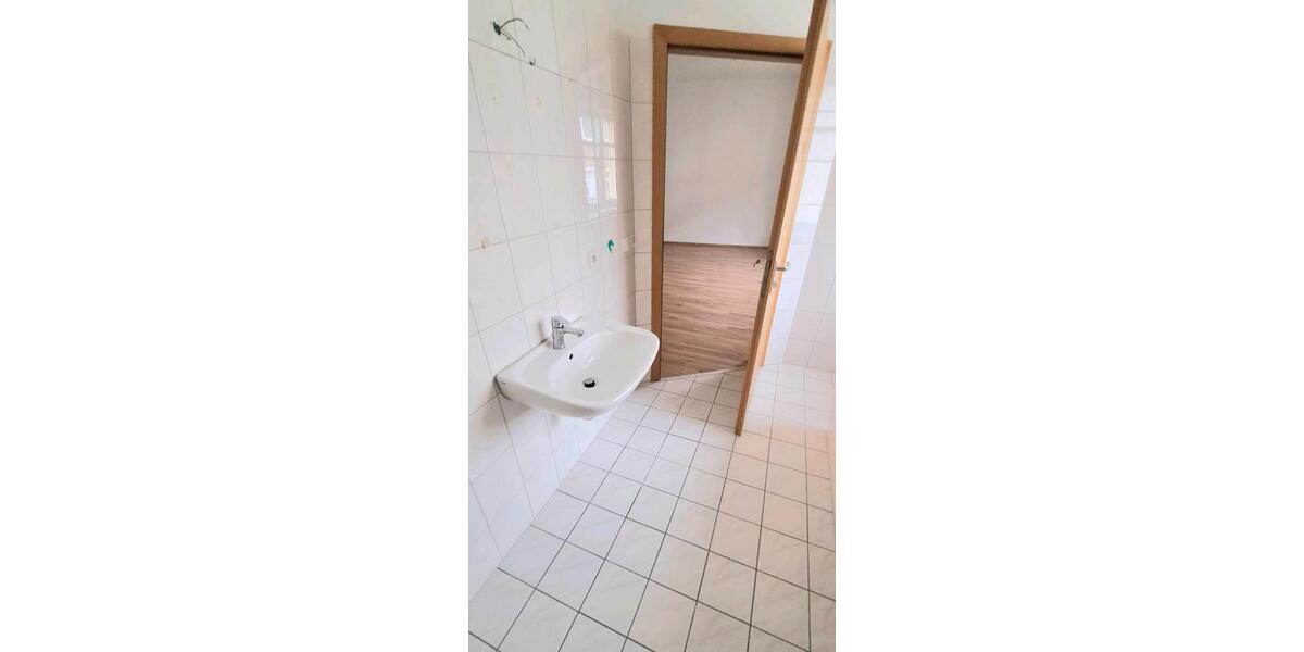 Etagenwohnung Hohenstein-Ernstthal Ernstthal - 1 Zimmer, 36 m&sup2;, 250&euro; | Angebot:24276694