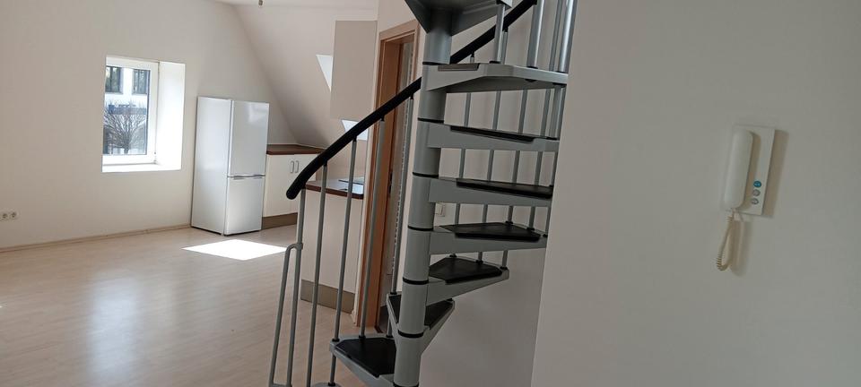 Dachgeschoßwohnung Monheim - 1.5 Zimmer, 51 m&sup2;, 520&euro; | Angebot:26648172