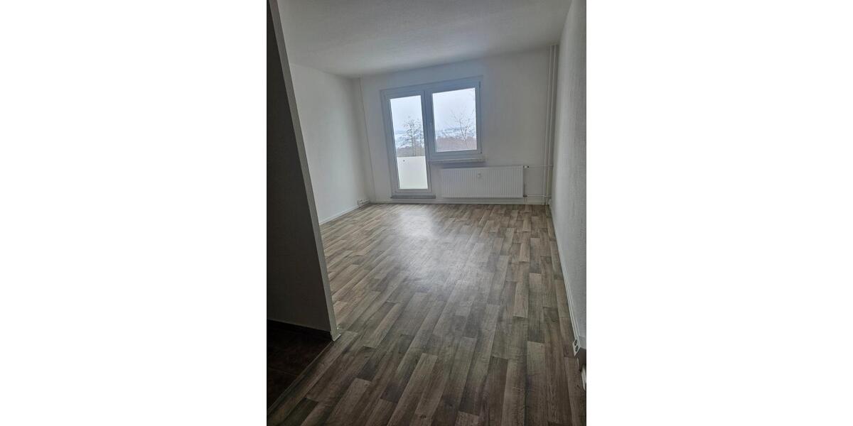 Etagenwohnung Zschopau - 3 Zimmer, 55 m&sup2;, 298&euro; | Angebot:25124980
