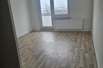 Wohnung Zschopau - 3 Zimmer, 55 m&sup2;, 298&euro; | Angebot:25124980