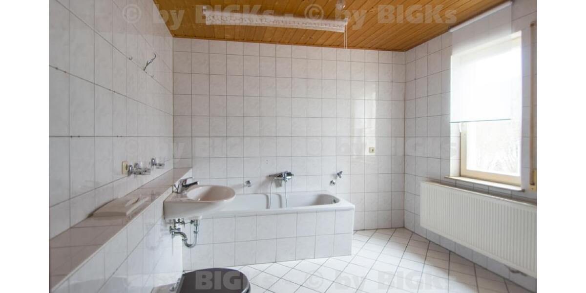 BIGKs - Suhl Mitte: 1Raumwohnung, Fahrstuhl, integrierte Küche&Wannenbad,Balkon (-;) - Etagenwohnung Suhl Suhl Mitte | Angebot:27126011