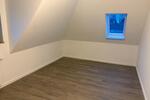 Dachgeschoßwohnung Bremerhaven Geestemünde - 2.5 Zimmer, 50 m&sup2;, 600&euro; | Angebot:25853122