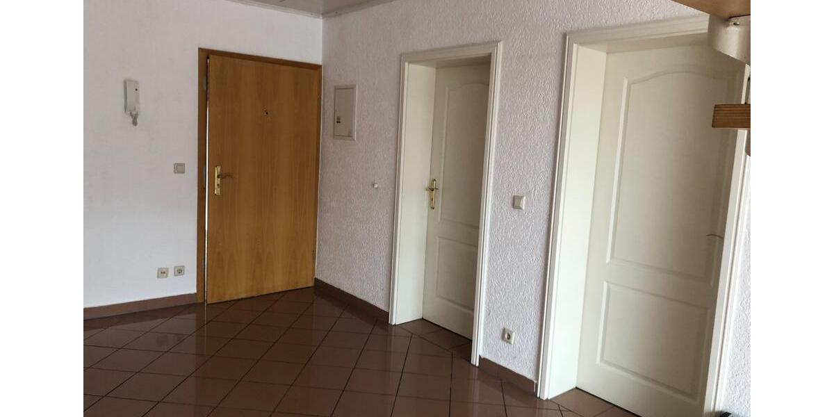 Hagsfeld-> Große helle 5-Zimmer WG ab sofort frei 5 zimmer