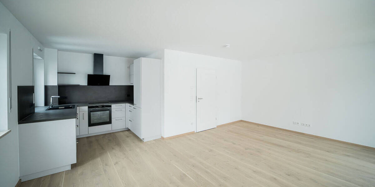 Etagenwohnung Regensburg Westenviertel - 2 Zimmer, 69 m&sup2;, 1.460&euro; | Angebot:26276616