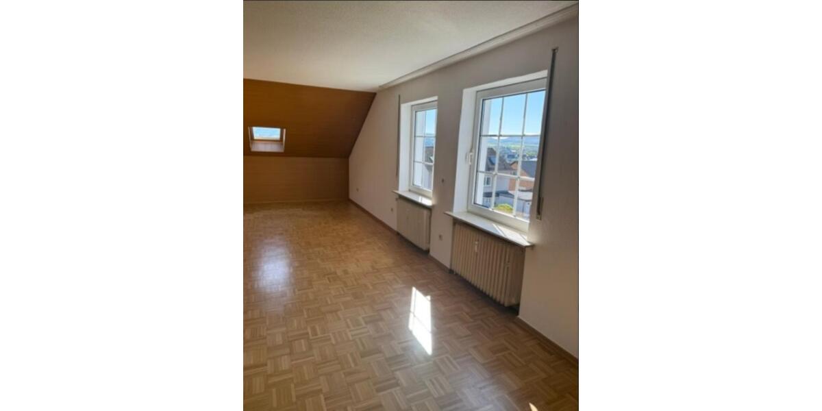 Dachgeschoßwohnung Vellmar - 3 Zimmer, 92 m&sup2;, 750&euro; | Angebot:24568923