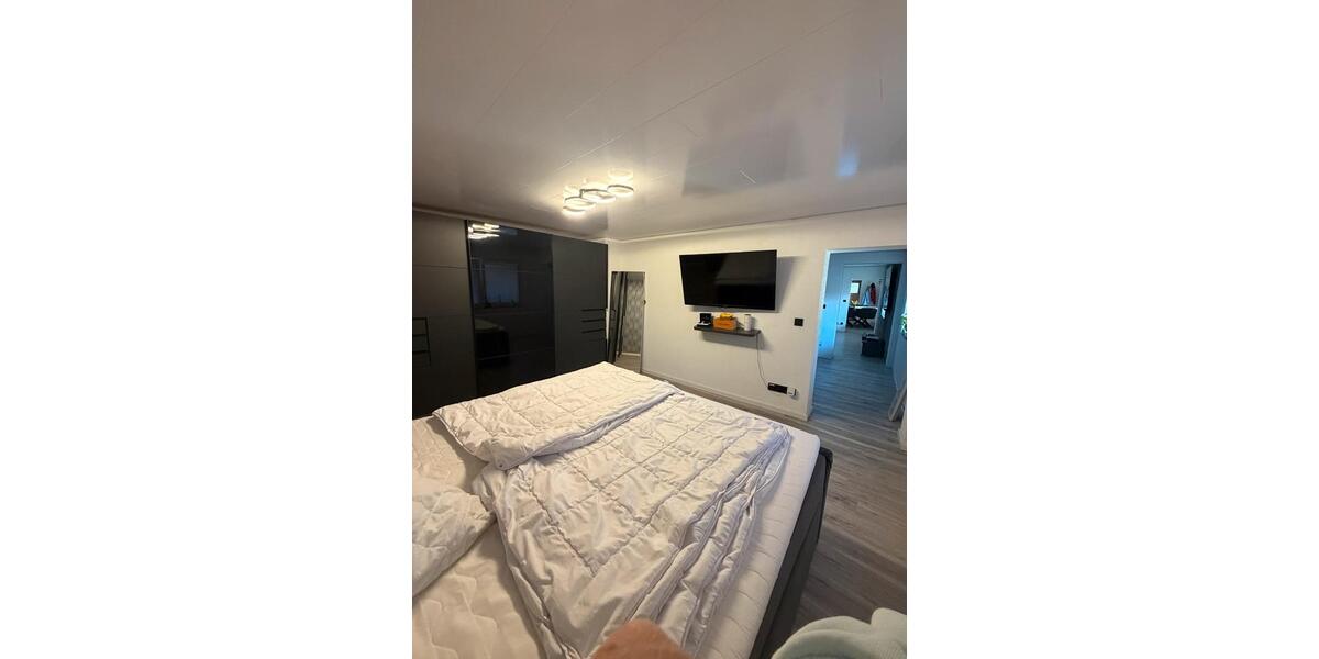 Etagenwohnung Kindelbrück - 4 Zimmer, 100 m&sup2;, 850&euro; | Angebot:26669566