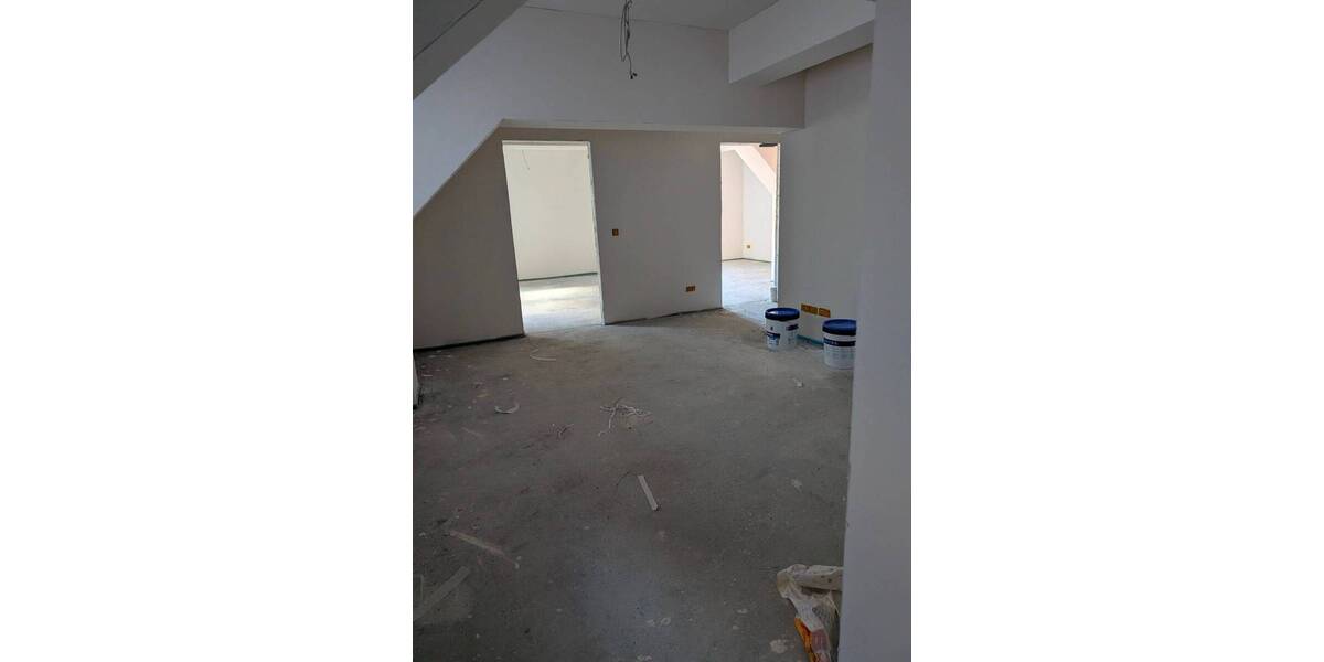 Etagenwohnung Leipzig Seehausen - 4 Zimmer, 113 m&sup2;, 1.325&euro; | Angebot:26155299