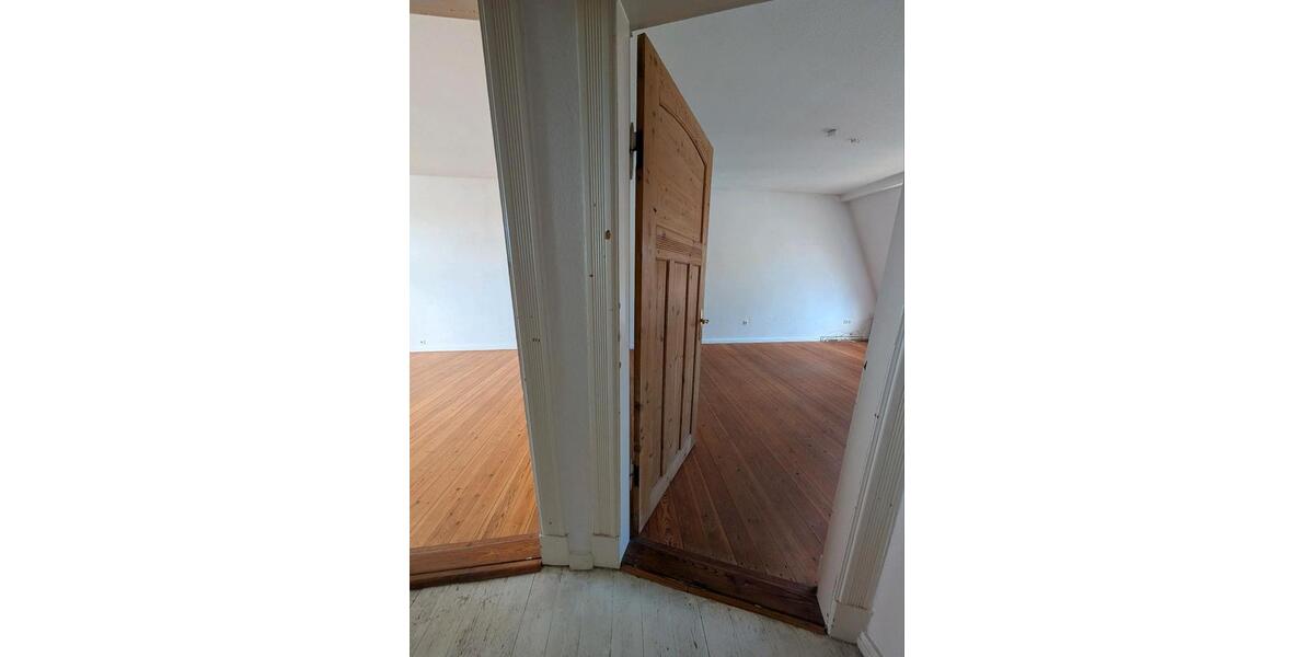 Dachgeschoßwohnung Tastrup - 3 Zimmer, 70 m&sup2;, 880&euro; | Angebot:26522979