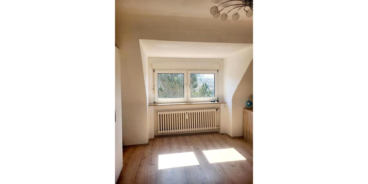 Dachgeschoßwohnung Wildflecken - 4.5 Zimmer, 80 m&sup2;, 430&euro; | Angebot:26163093
