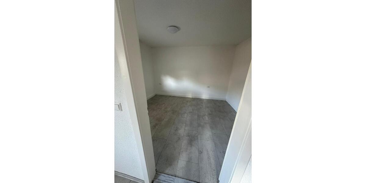 Erdgeschoßwohnung Gäufelden - 3 Zimmer, 76 m&sup2;, 1.100&euro; | Angebot:24817769