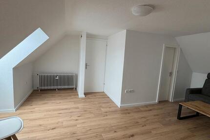 Schöne renovierte Dachgeschosswohnung in Datteln 1 zimmer