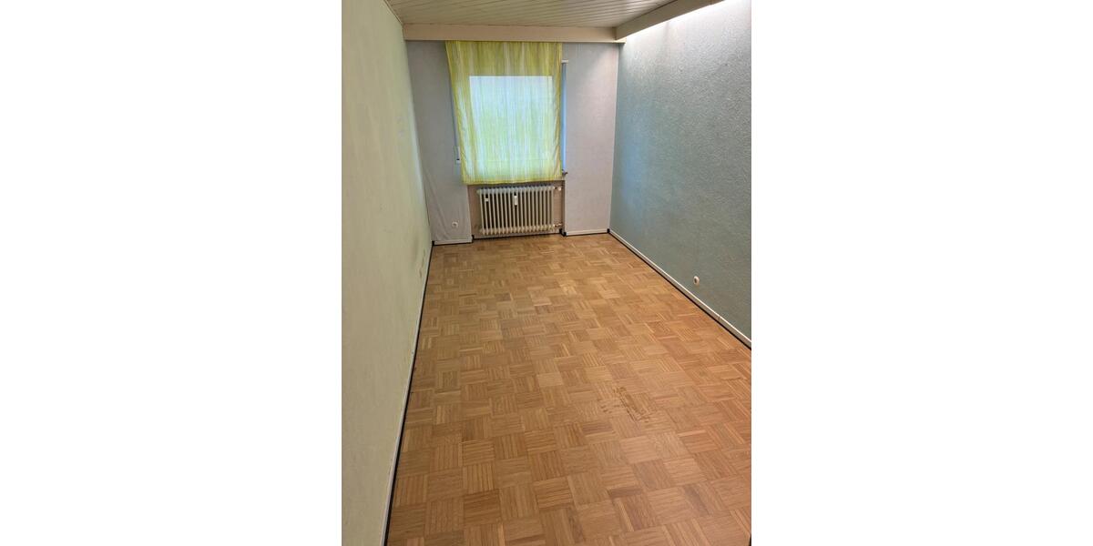 Etagenwohnung Ludwigsburg Hoheneck - 4 Zimmer, 91 m&sup2;, 1.200&euro; | Angebot:24876925