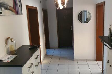 3ZKDB Balkon 85qm 1.Etage WG geeignet 3 zimmer