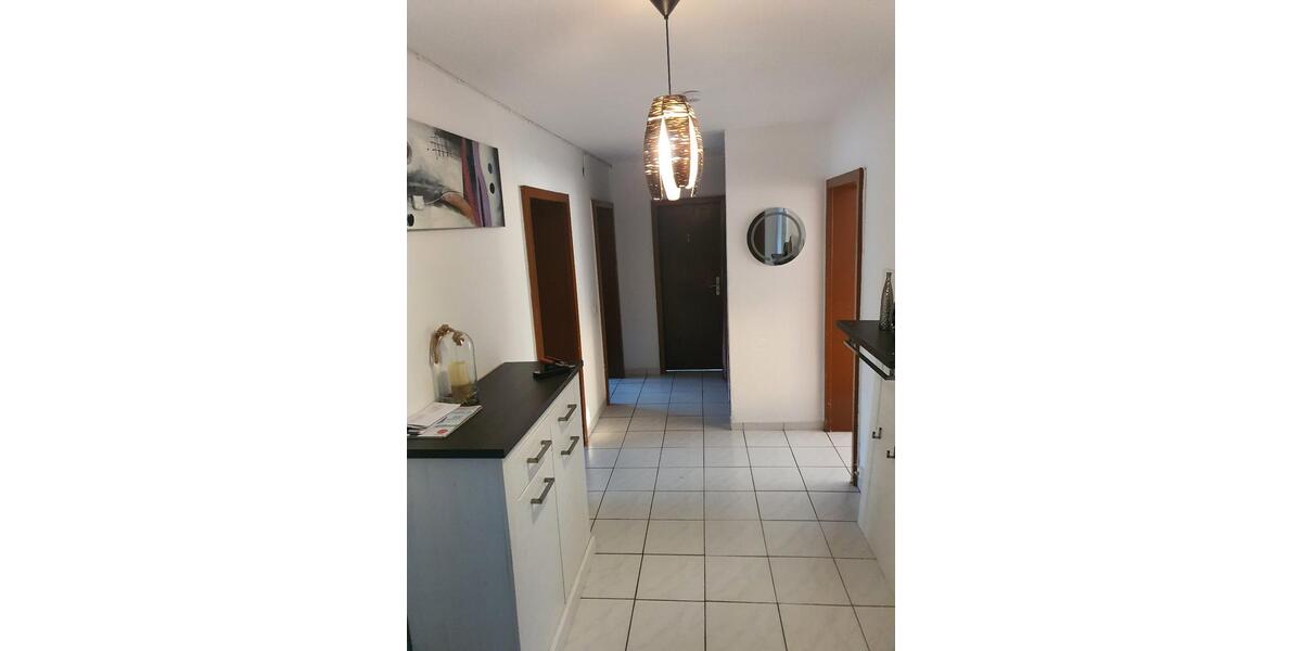 3ZKDB Balkon 85qm 1.Etage WG geeignet 3 zimmer