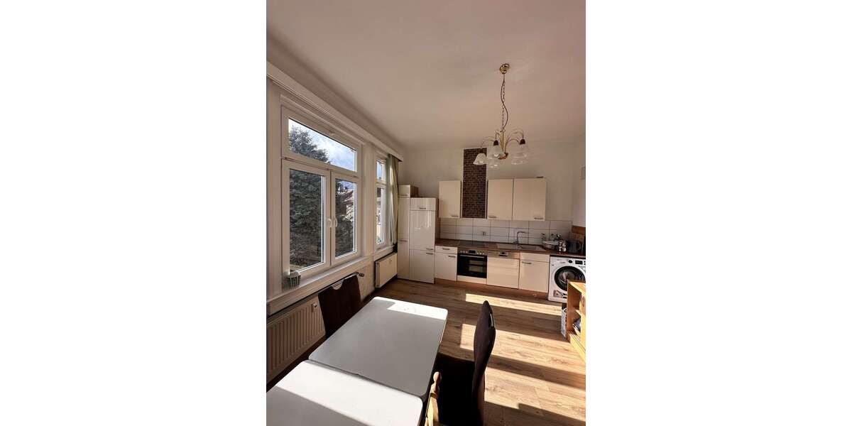 Etagenwohnung Friedrichroda - 4 Zimmer, 136 m&sup2;, 1.000&euro; | Angebot:25221348