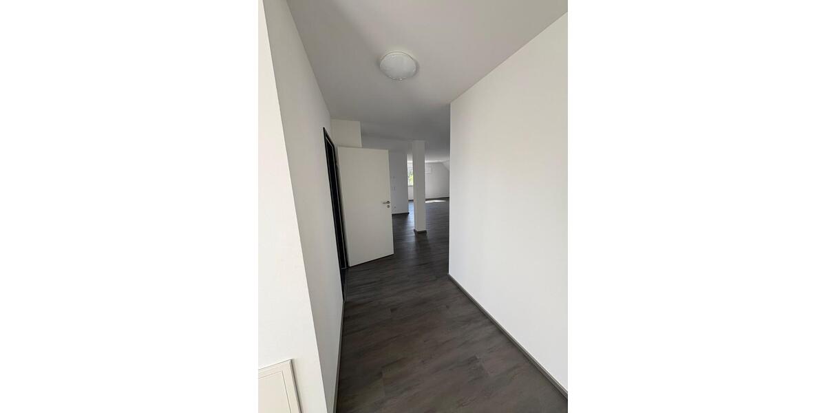 Dachgeschoßwohnung Donauwörth - 3 Zimmer, 90 m&sup2;, 1.037&euro; | Angebot:24660669