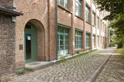 Wohnung zum Mieten in Berlin 2.733,48 € 202.48 m² 4 zimmer