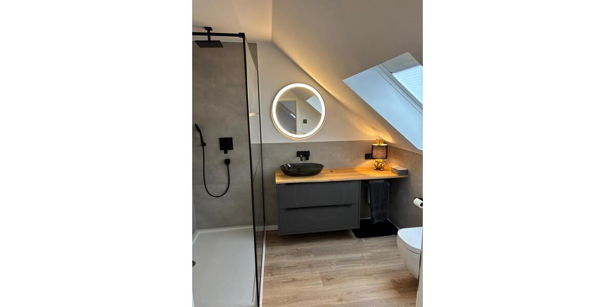 Wohnen auf Zeit Langenfeld (Rheinland) - 1 Zimmer, 63 m&sup2;, 1.600&euro; | Angebot:23583843