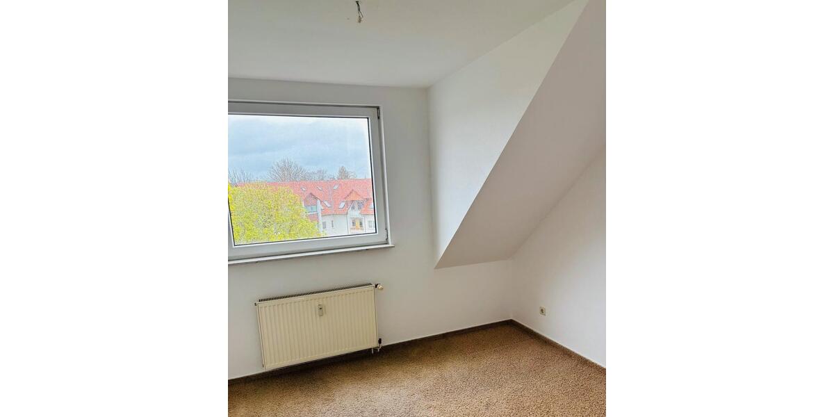 Dachgeschoßwohnung Falkensee - 3 Zimmer, 67 m&sup2;, 670&euro; | Angebot:26305532