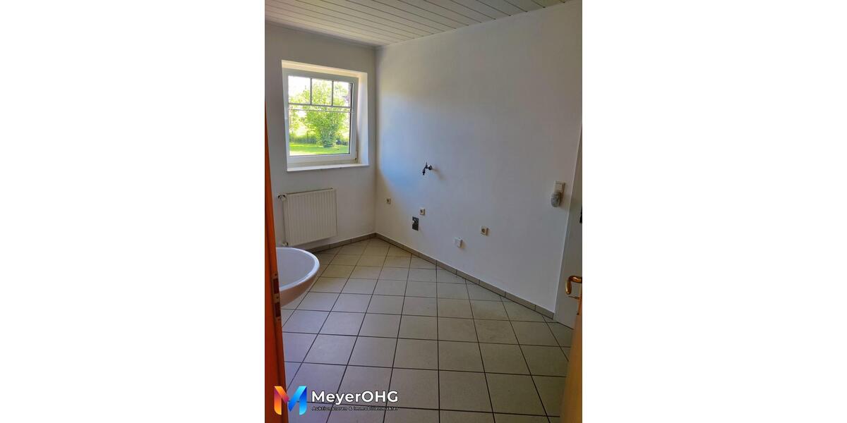 Erdgeschoßwohnung Weener - 3 Zimmer, 119 m&sup2;, 900&euro; | Angebot:23705775