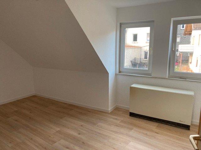 Dachgeschoßwohnung Biedenkopf - 2 Zimmer, 54 m&sup2;, 400&euro; | Angebot:26505404