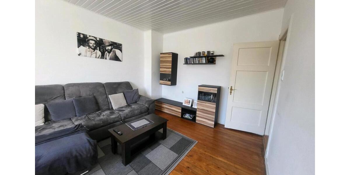 Dachgeschoßwohnung Flensburg - 3 Zimmer, 64 m&sup2;, 599&euro; | Angebot:25810800