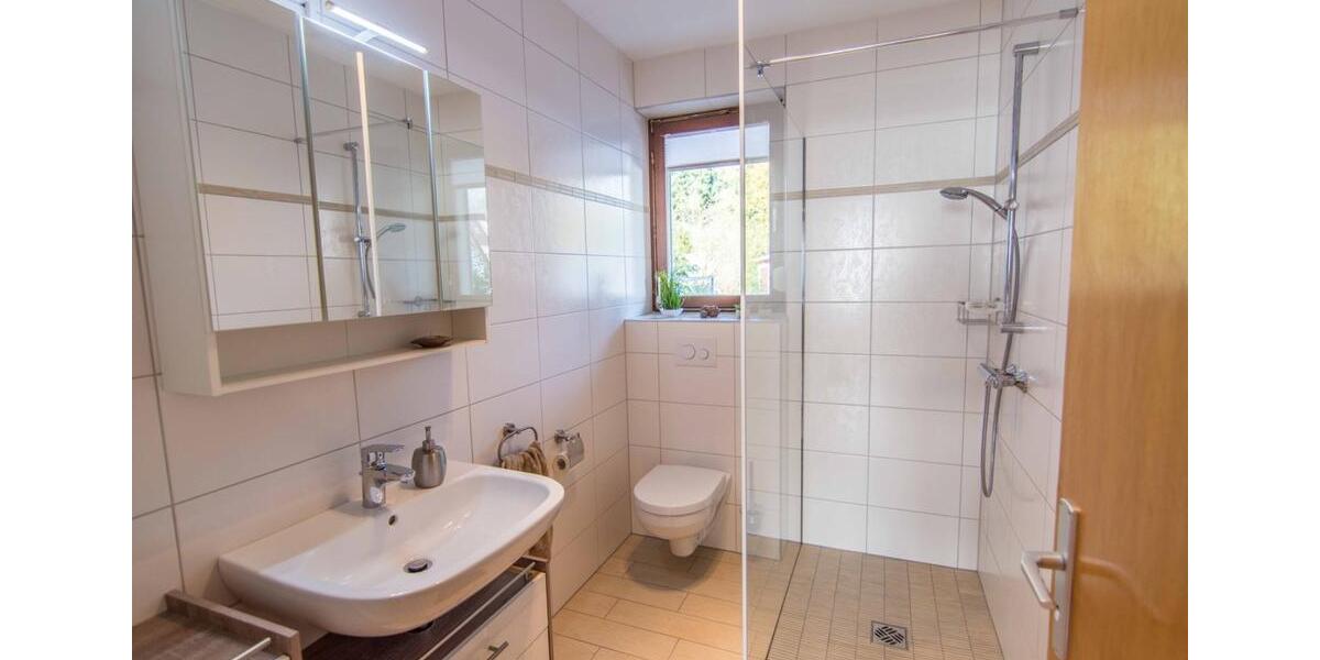 WG Zimmer im Rintelner Ortsteil Steinbergen 1 zimmer