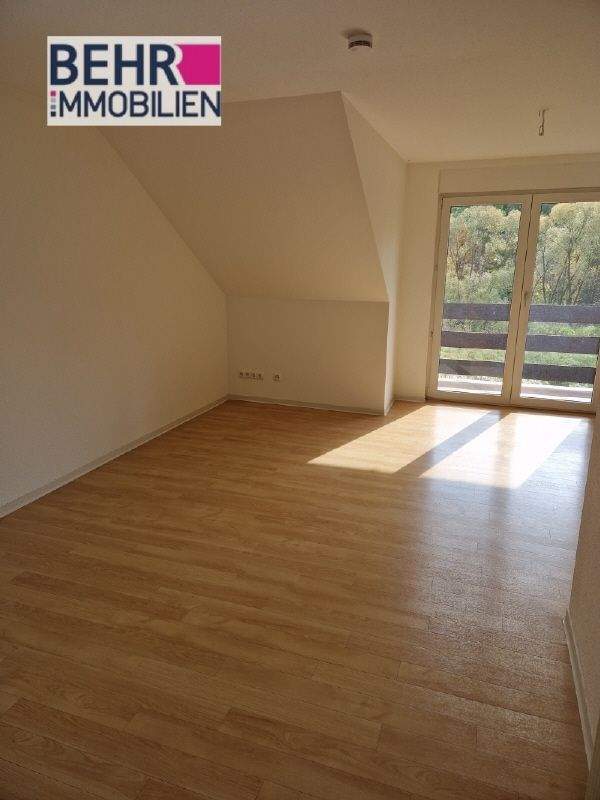 1- Raum Dachgeschosswohnung mit Balkon in Finowfurt mit Blick ins Grüne 1 zimmer