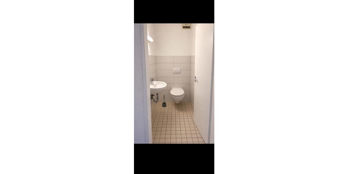 Wohnen auf Zeit Lisberg - 1 Zimmer, 12 m&sup2;, 330&euro; | Angebot:26541634