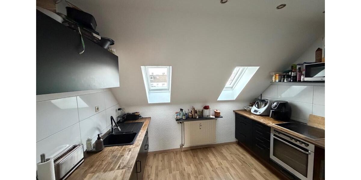 Dachgeschoßwohnung Bochum - 2.5 Zimmer, 65 m&sup2;, 370&euro; | Angebot:25175259