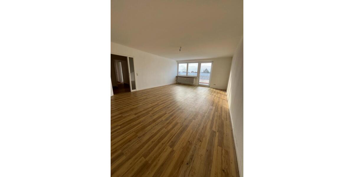 Etagenwohnung Oldenburg in Holstein - 3 Zimmer, 100 m&sup2;, 900&euro; | Angebot:24755565