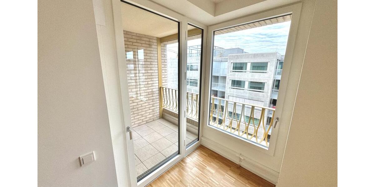 Etagenwohnung Berlin Mitte - 3 Zimmer, 87 m&sup2;, 2.526&euro; | Angebot:26602576