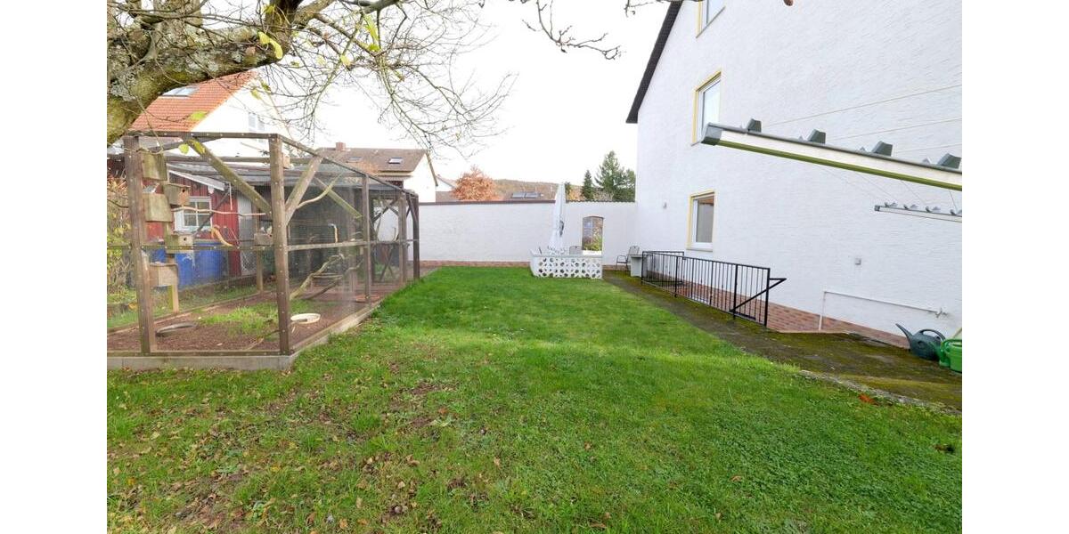 Frisch renovierte 3,5-Zimmer-EG-Wohnung mit Terrasse, Gartenanteil & Garage in Alzenau-Hörstein 3 zimmer