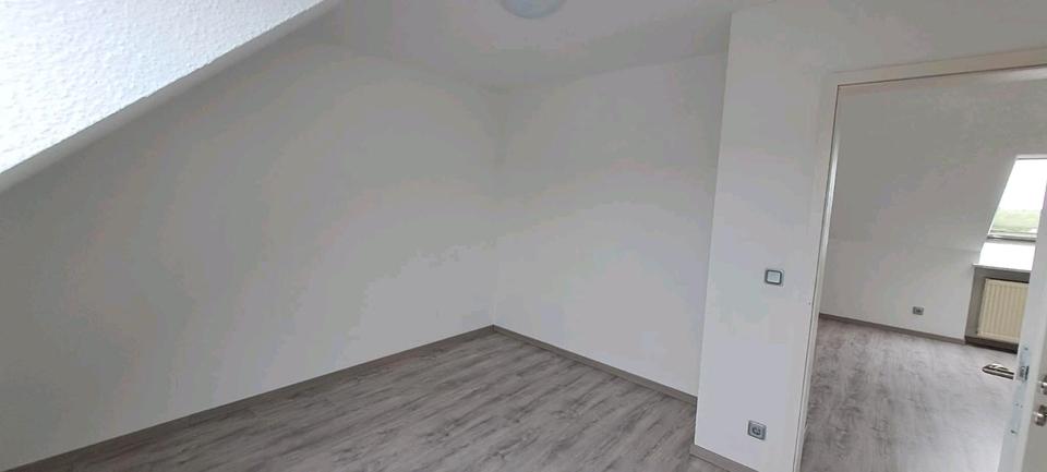 Dachgeschoßwohnung Postbauer-Heng Heng - 2 Zimmer, 50 m&sup2;, 685&euro; | Angebot:26013014