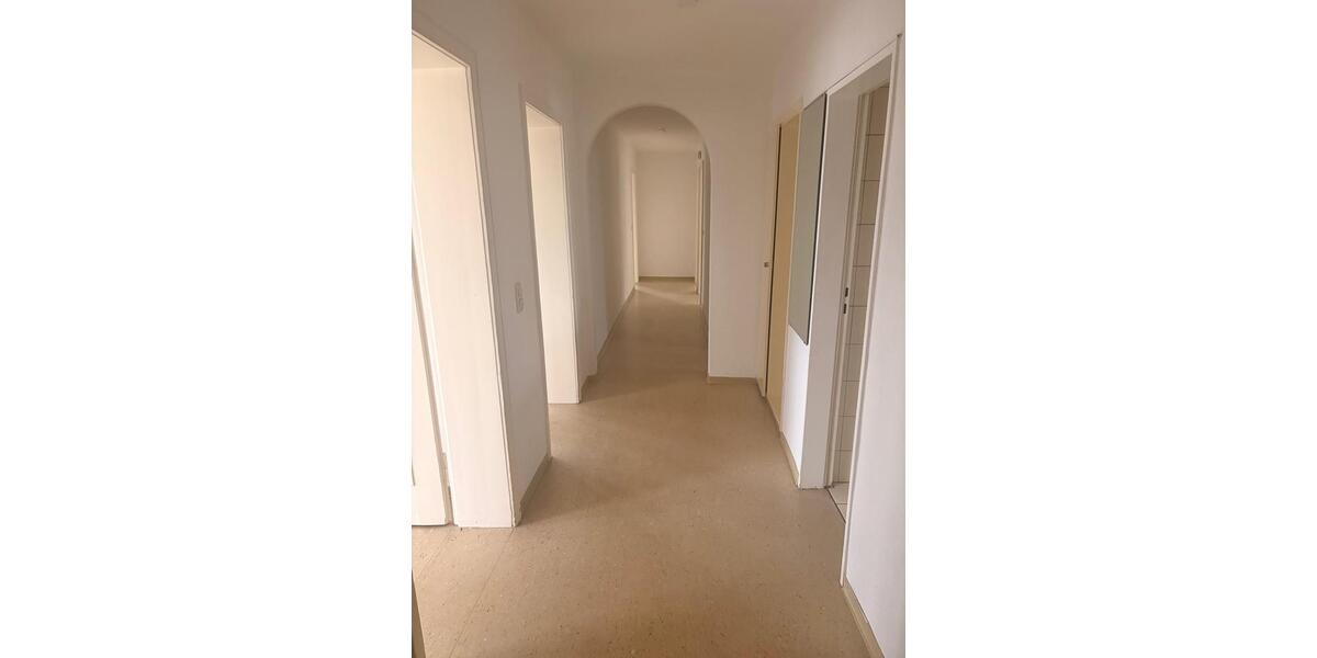 Erdgeschoßwohnung Zweibrücken - 4 Zimmer, 120 m&sup2;, 700&euro; | Angebot:24701667