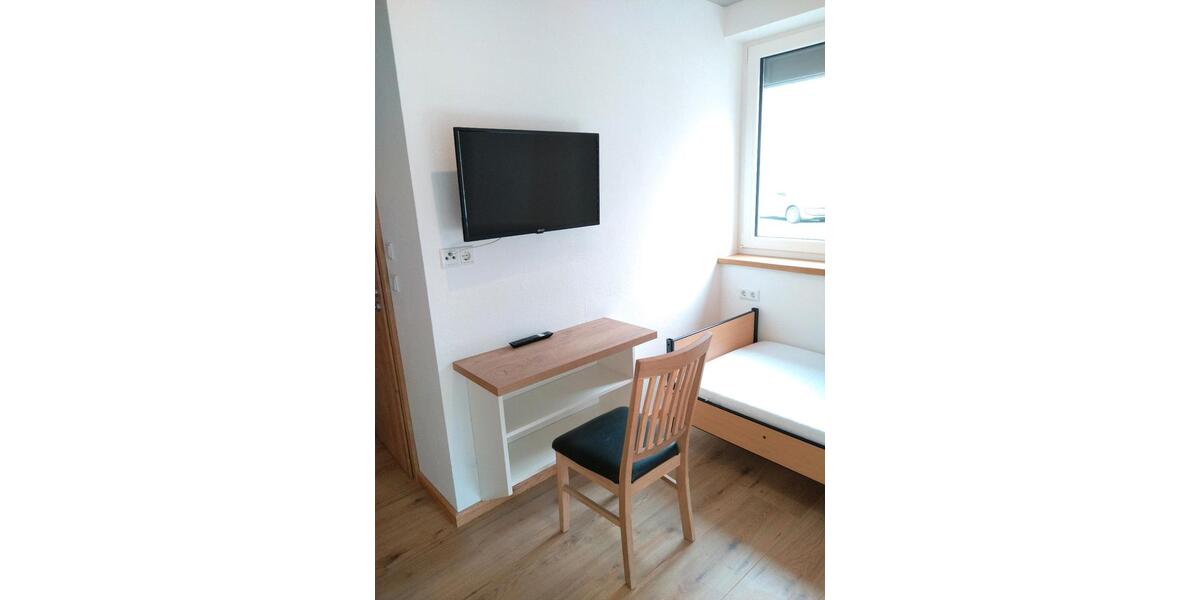 Etagenwohnung Giebelstadt - 1 Zimmer, 25 m&sup2;, 390&euro; | Angebot:24783135