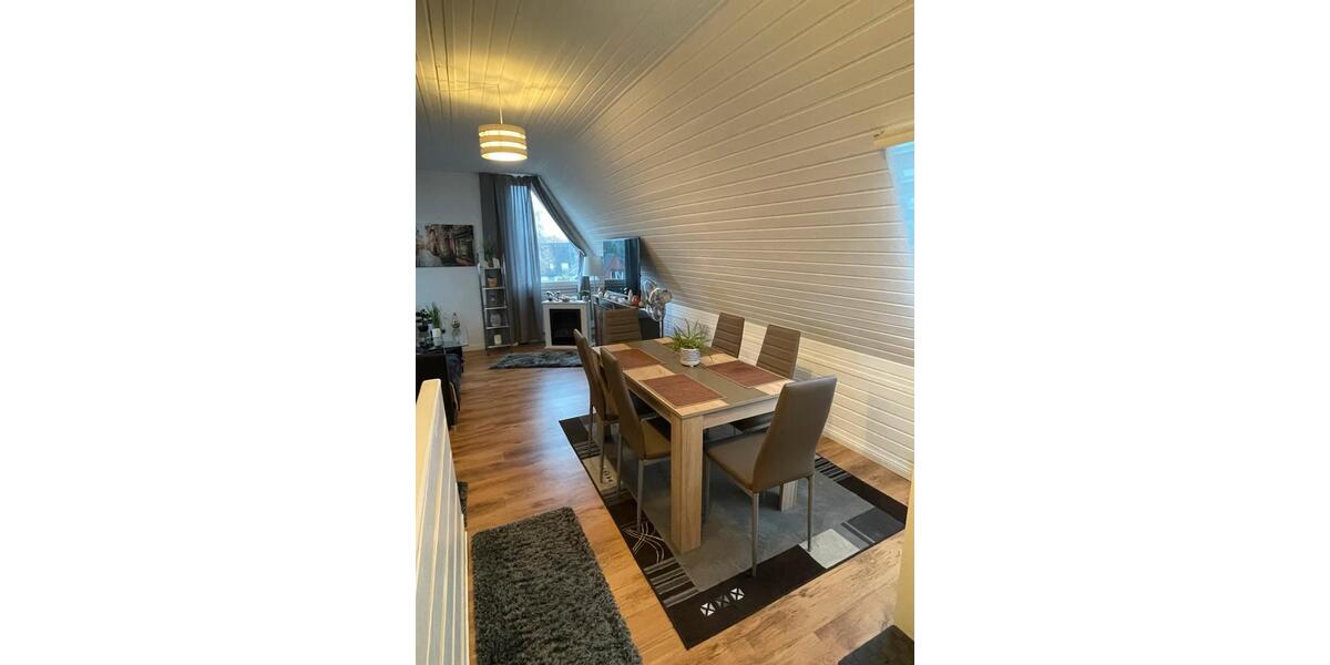 Dachgeschoßwohnung Norderstedt Garstedt - 1.5 Zimmer, 50 m&sup2;, 1.200&euro; | Angebot:26040017