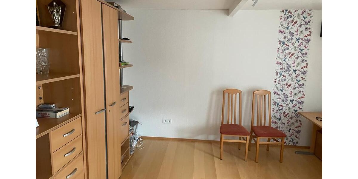 Einfamilienhaus Burbach - 5 Zimmer, 180 m&sup2;, 1.300&euro; | Angebot:26614751
