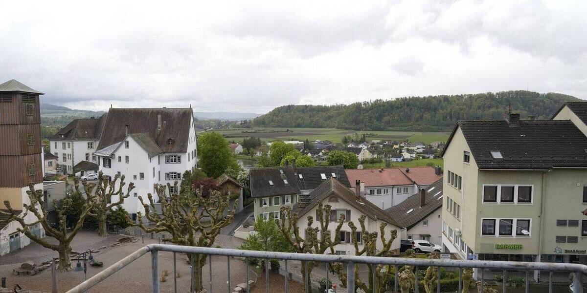 Etagenwohnung Waldshut-Tiengen Waldshut - 3 Zimmer, 115 m&sup2;, 1.724&euro; | Angebot:25996664