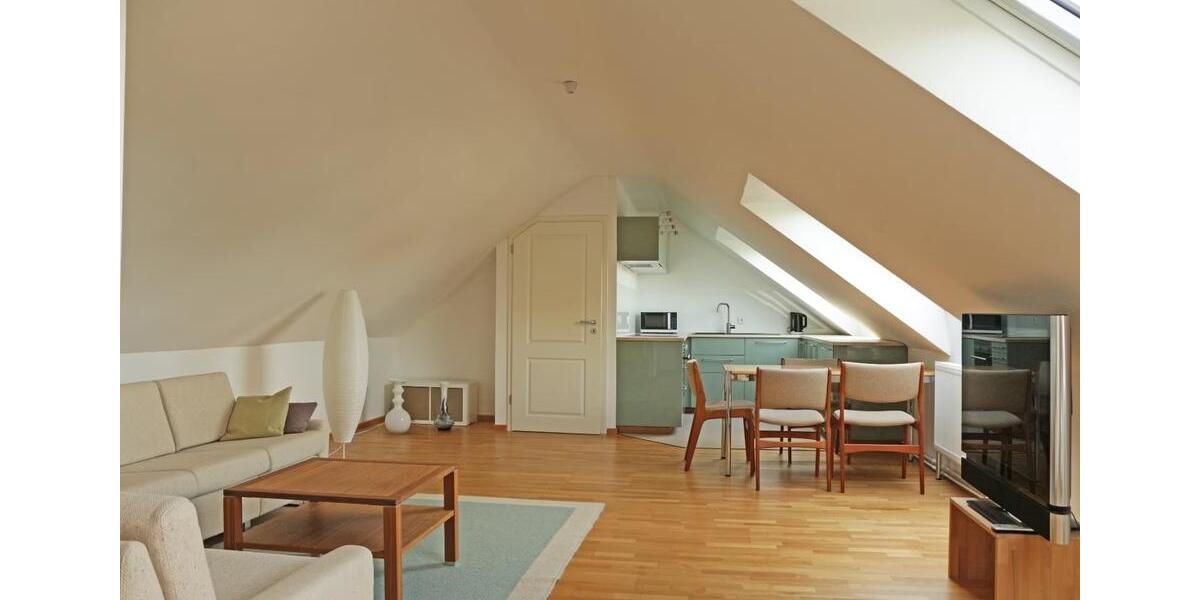 Dachgeschoßwohnung Laboe - 4 Zimmer, 75 m&sup2;, 1.250&euro; | Angebot:24352747