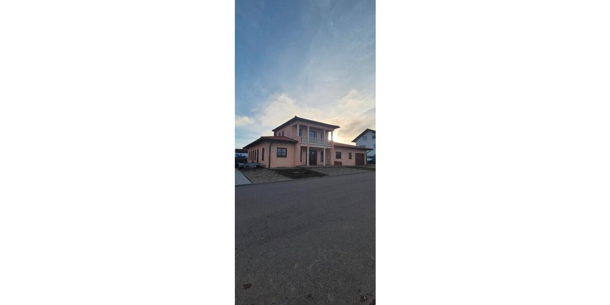 ~Große Villa in Aldingen-Aixheim ab sofort zu vermieten! 8 zimmer