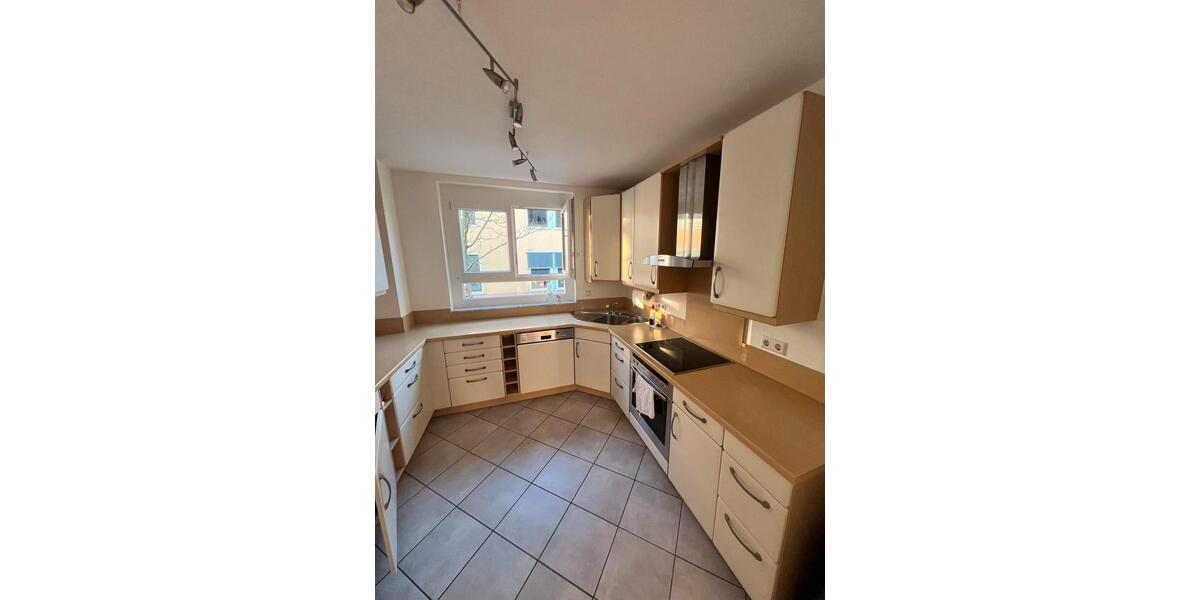 Etagenwohnung Karlsruhe Knielingen - 3 Zimmer, 89 m&sup2;, 1.350&euro; | Angebot:26495367