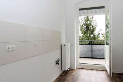 Wohnung Altenburg - 4 Zimmer, 93 m&sup2;, 750&euro; | Angebot:27267607