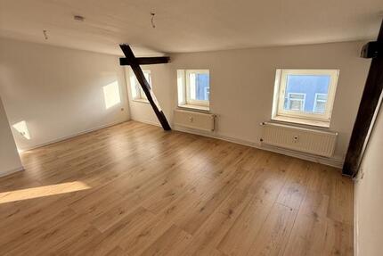 Gepflegte 1-Zimmer-Wohnung mit Tageslichtbad 1 zimmer