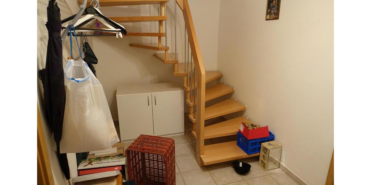 Doppelhaushälfte Bubenreuth - 7 Zimmer, 160 m&sup2;, 2.400&euro; | Angebot:25981382