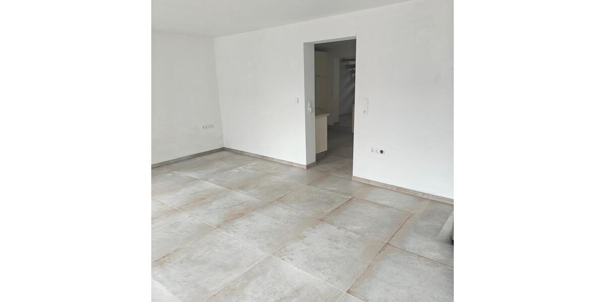 Etagenwohnung Losheim am See - 3 Zimmer, 120 m&sup2;, 950&euro; | Angebot:26250194