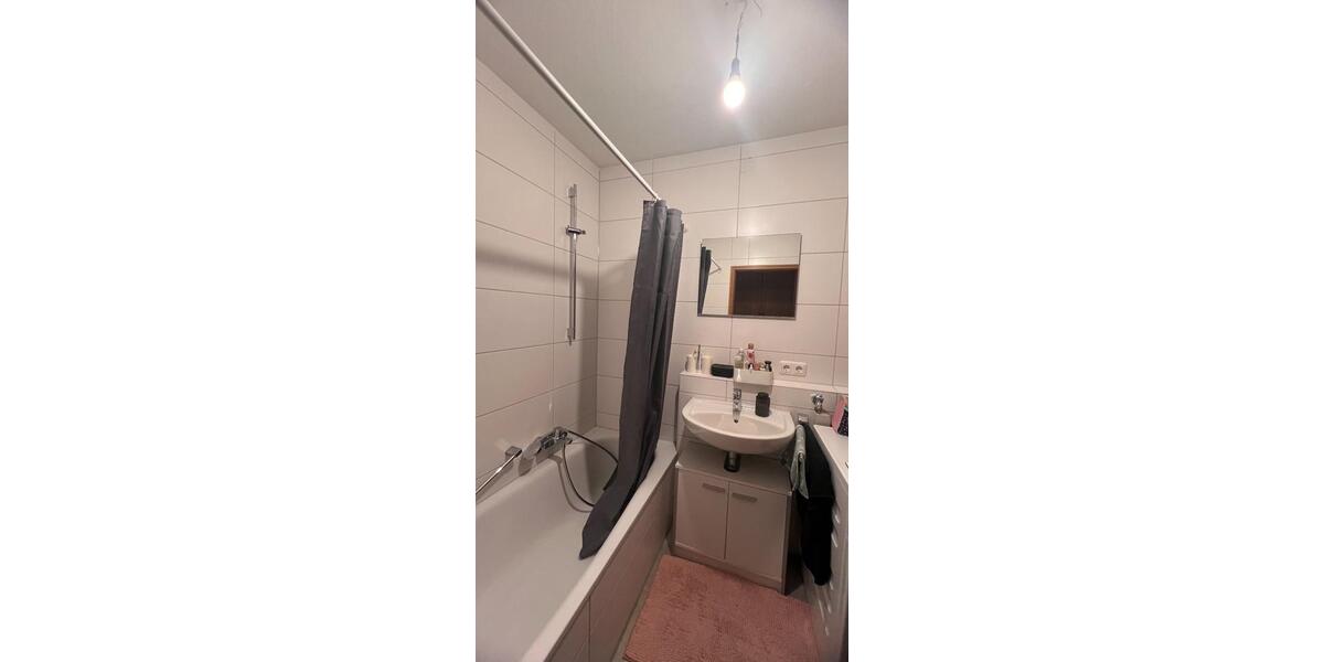 Etagenwohnung Traunstein - 3 Zimmer, 75 m&sup2;, 700&euro; | Angebot:25005336