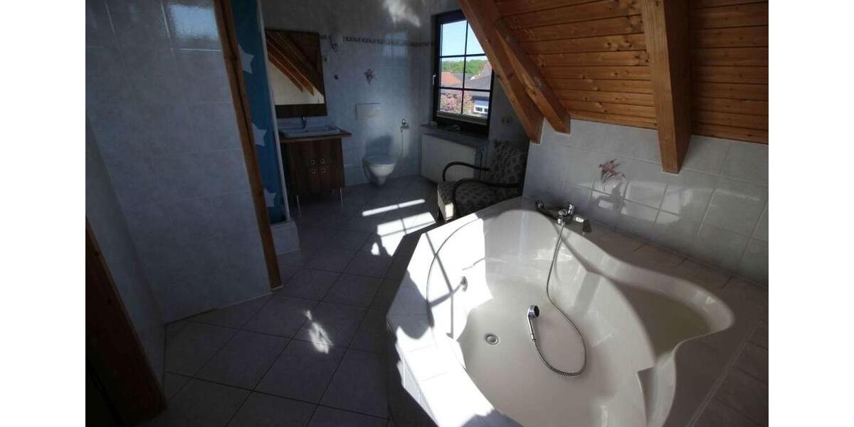 Dachgeschoßwohnung Wittenburg - 1 Zimmer, 84 m&sup2;, 250&euro; | Angebot:24748128