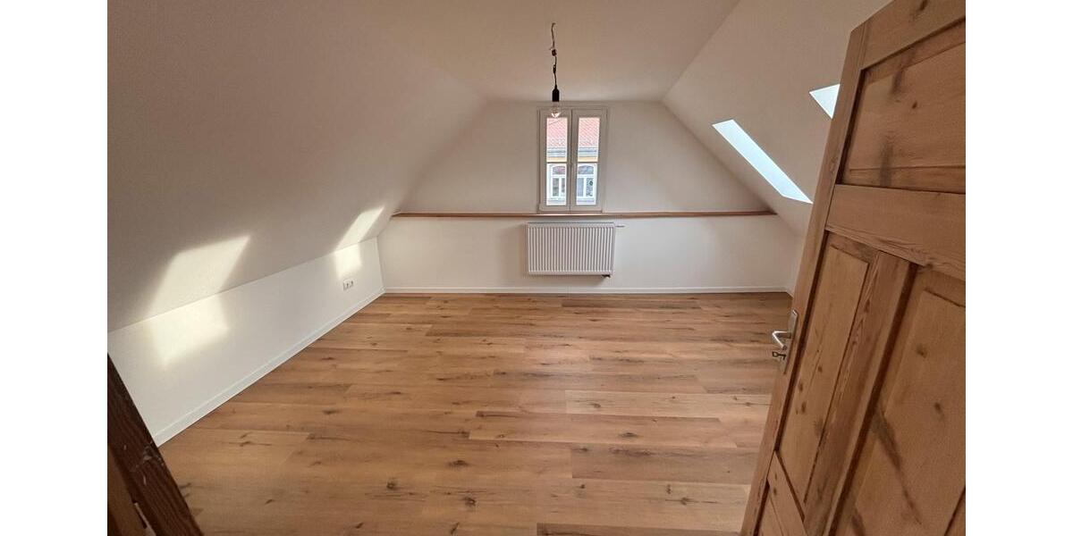 Maisonettenwohnung Bayreuth City - 4 Zimmer, 170 m&sup2;, 1.750&euro; | Angebot:25767092