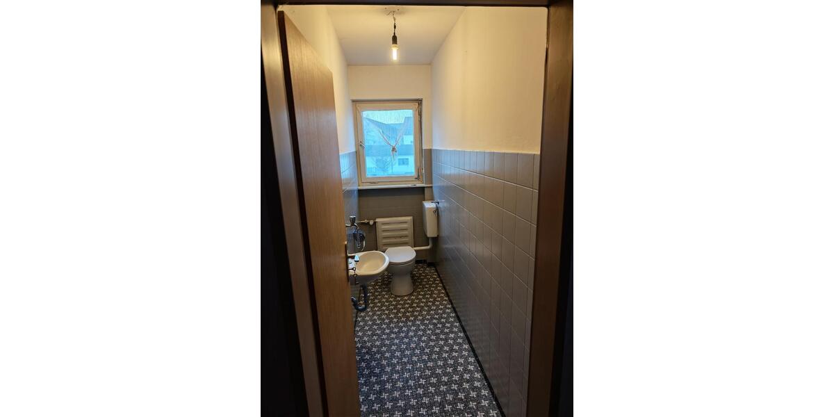 Etagenwohnung Landau an der Isar - 4 Zimmer, 119 m&sup2;, 952&euro; | Angebot:26515764